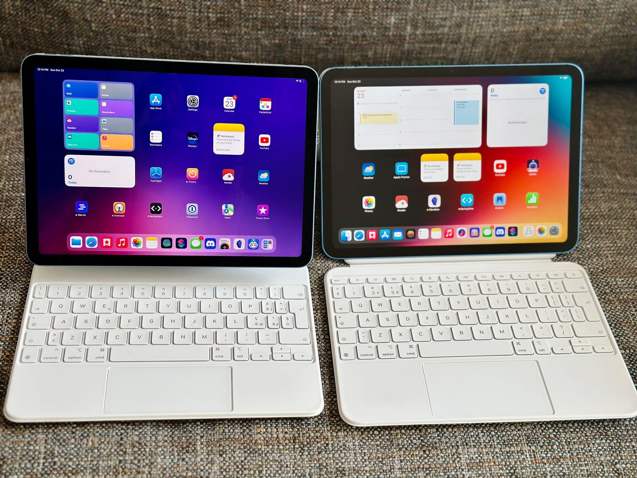 The iPad Air (left) and new iPad (right).